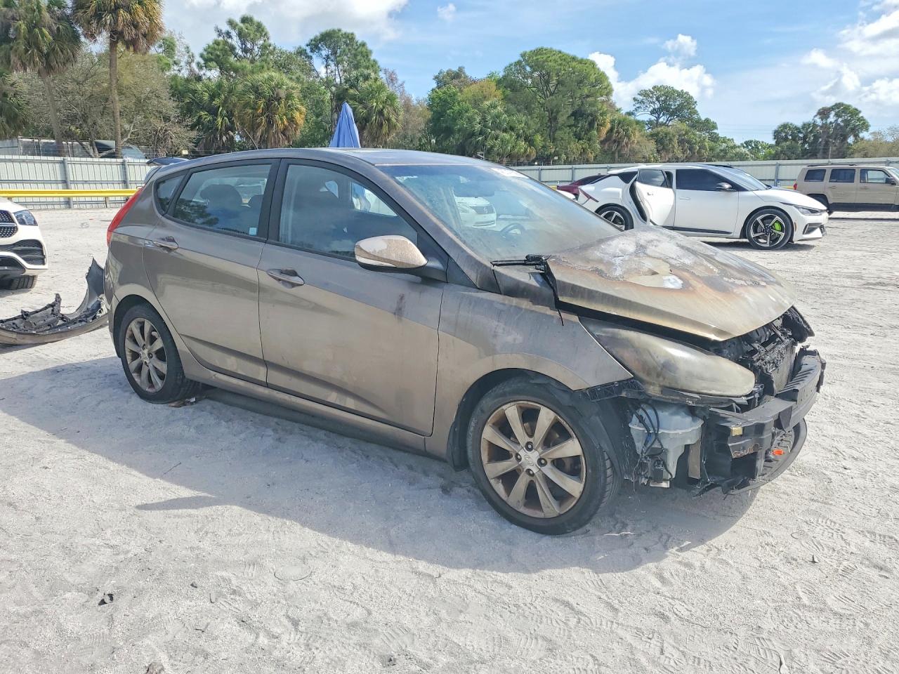 2014 HYUNDAI ACCENT