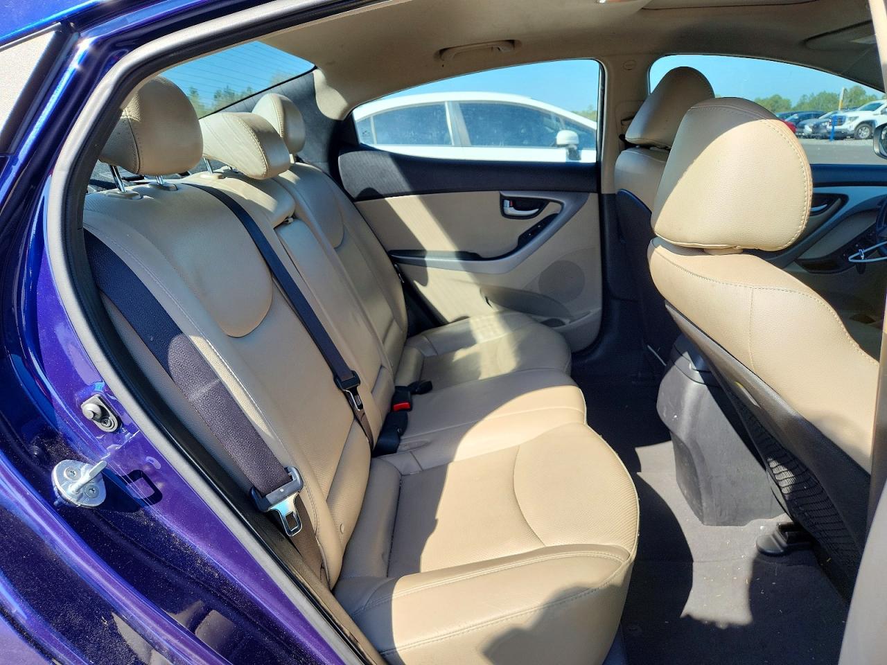 2014 HYUNDAI ELANTRA
