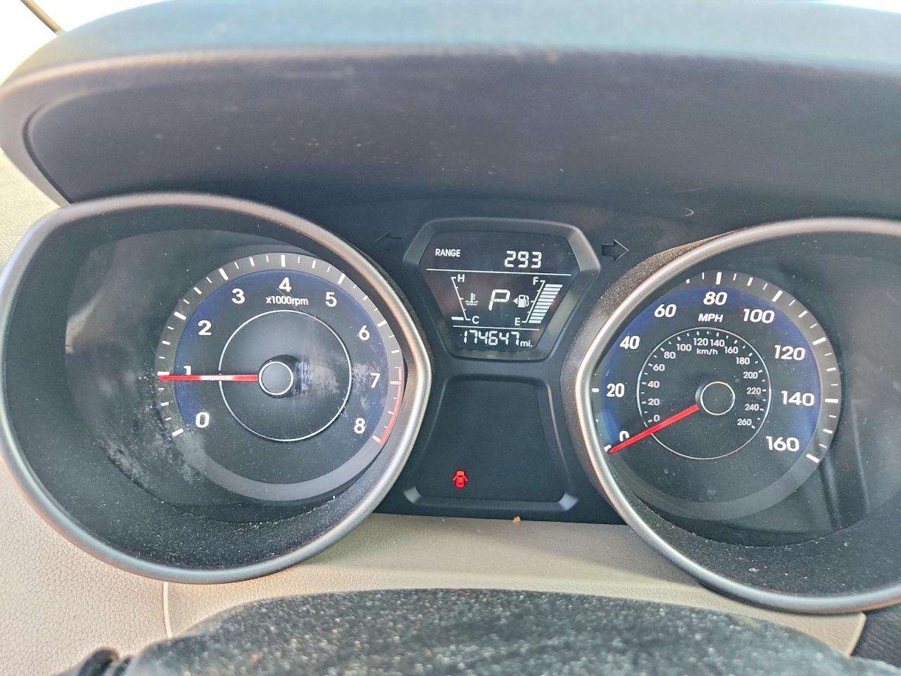 2014 HYUNDAI ELANTRA