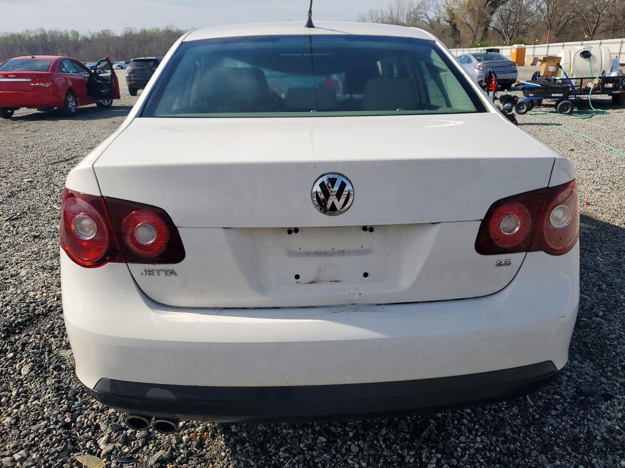 2010 VOLKSWAGEN JETTA