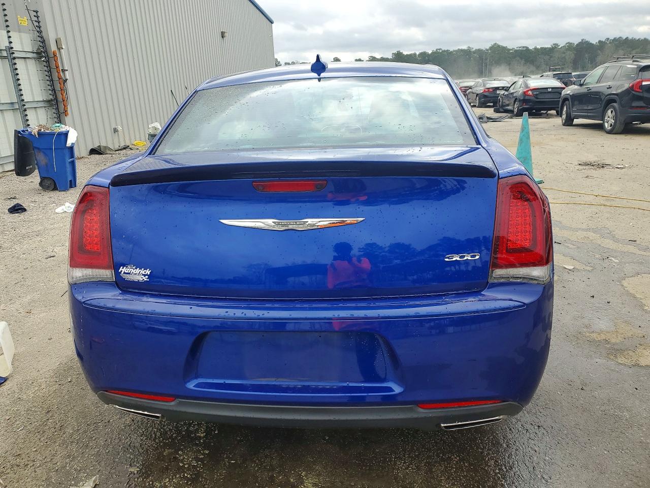 2018 CHRYSLER 300