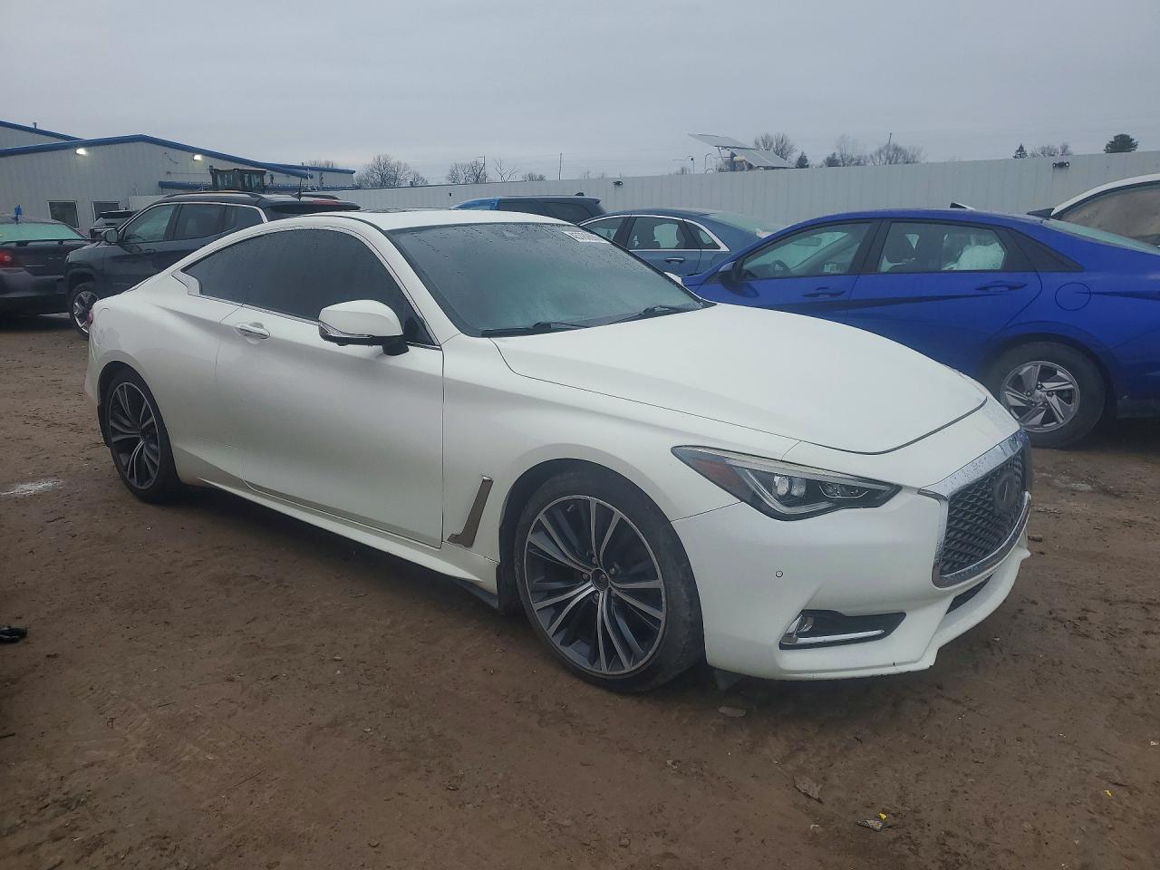 2017 INFINITI Q60
