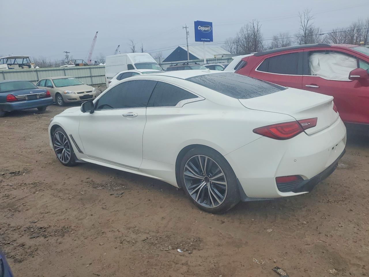 2017 INFINITI Q60