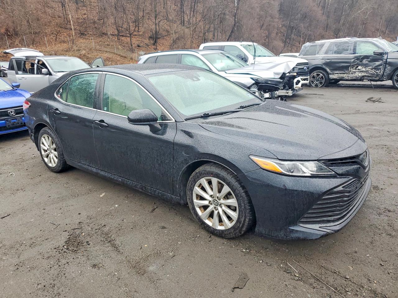 2019 TOYOTA CAMRY