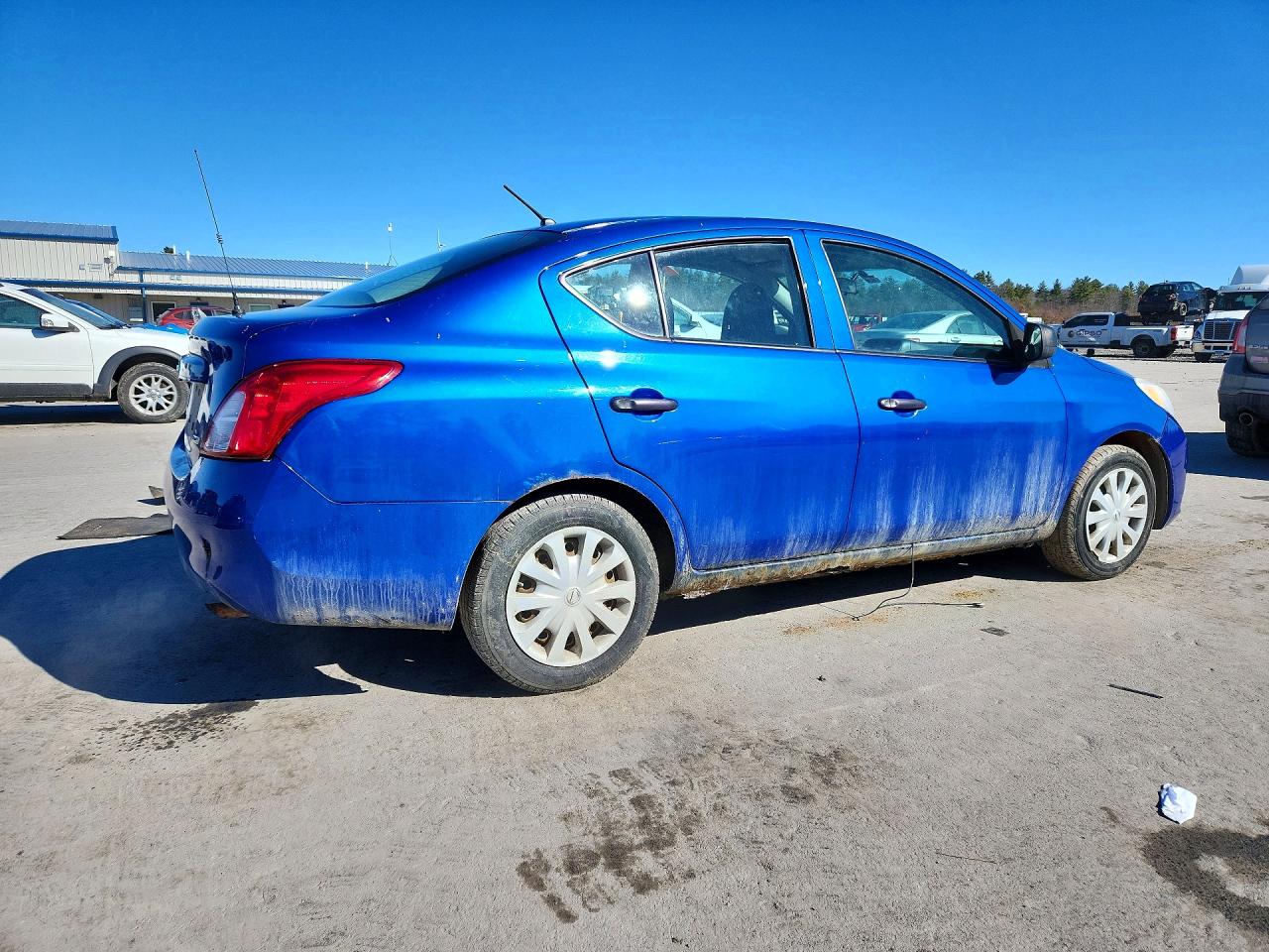 2012 NISSAN VERSA