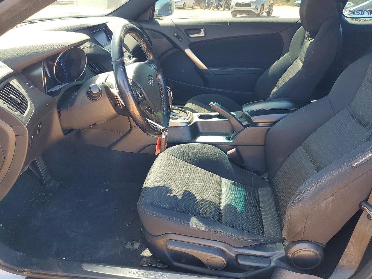 2016 HYUNDAI GENESIS