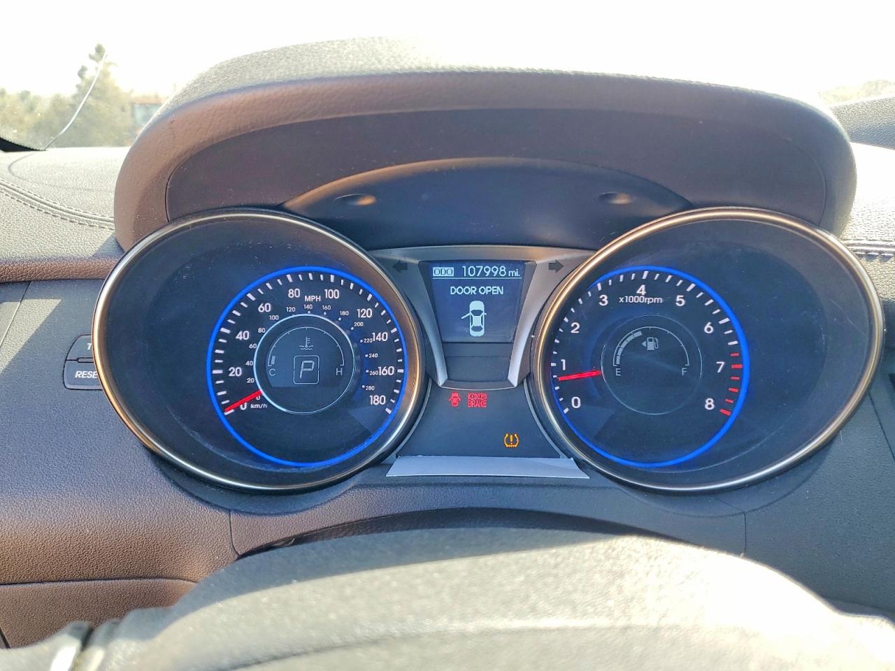 2016 HYUNDAI GENESIS