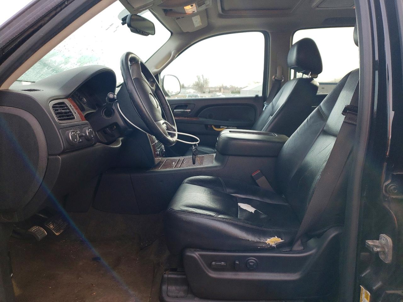 2013 CHEVROLET SUBURBAN