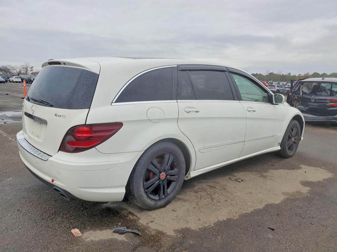 2009 MERCEDES-BENZ R-CLASS