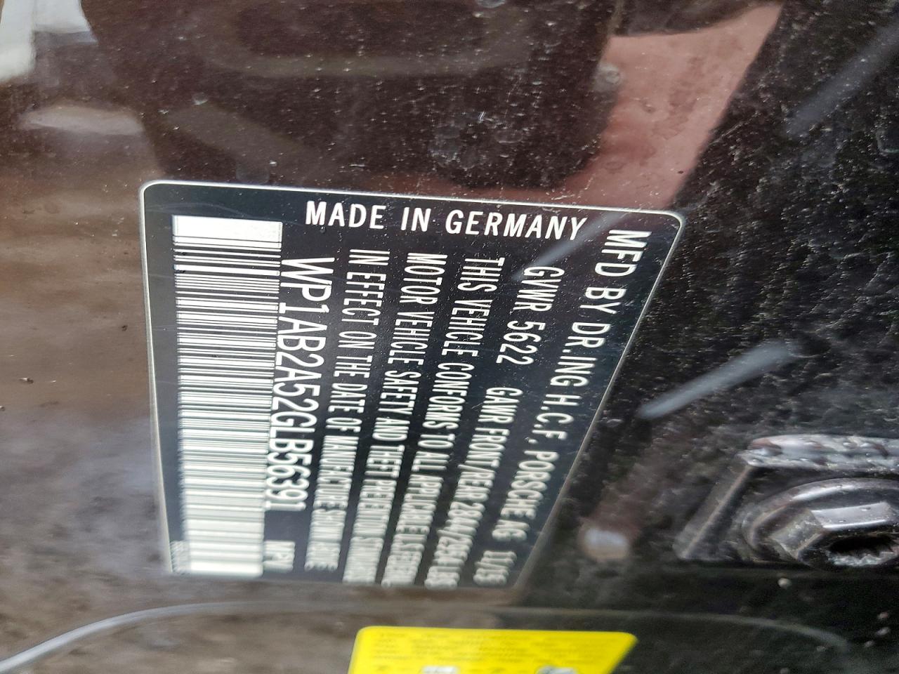 2016 PORSCHE MACAN