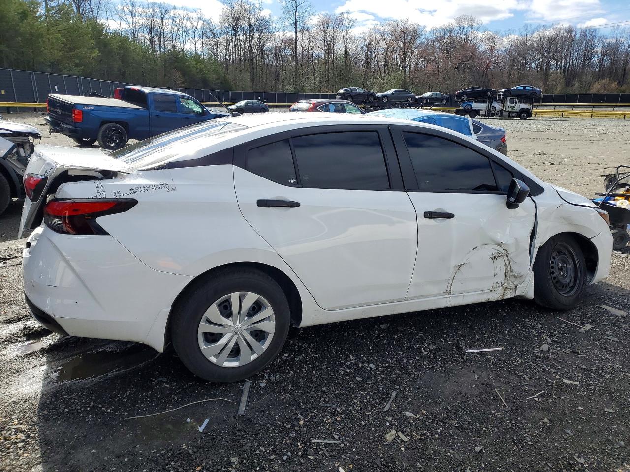 2025 NISSAN VERSA