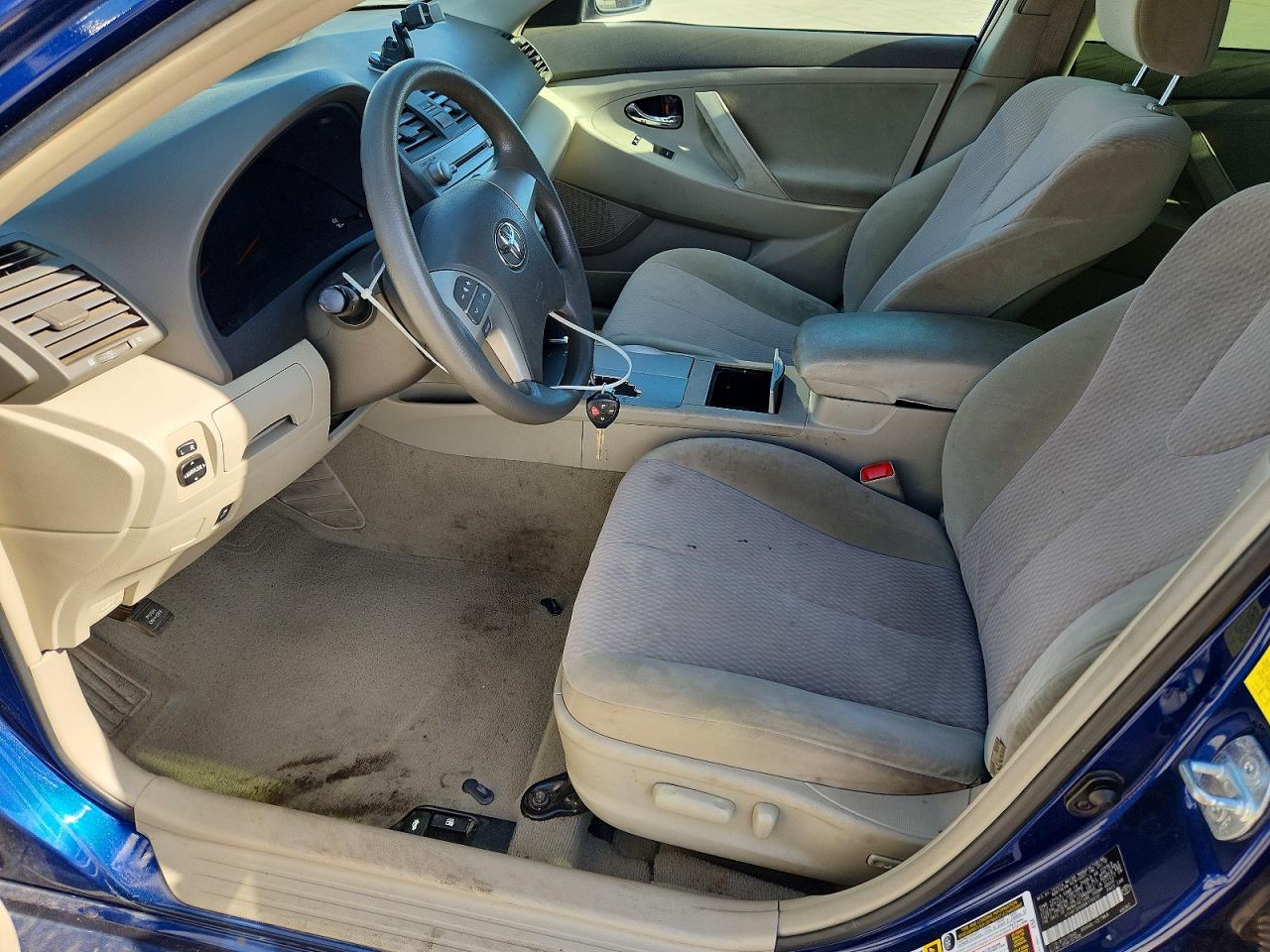 2011 TOYOTA CAMRY
