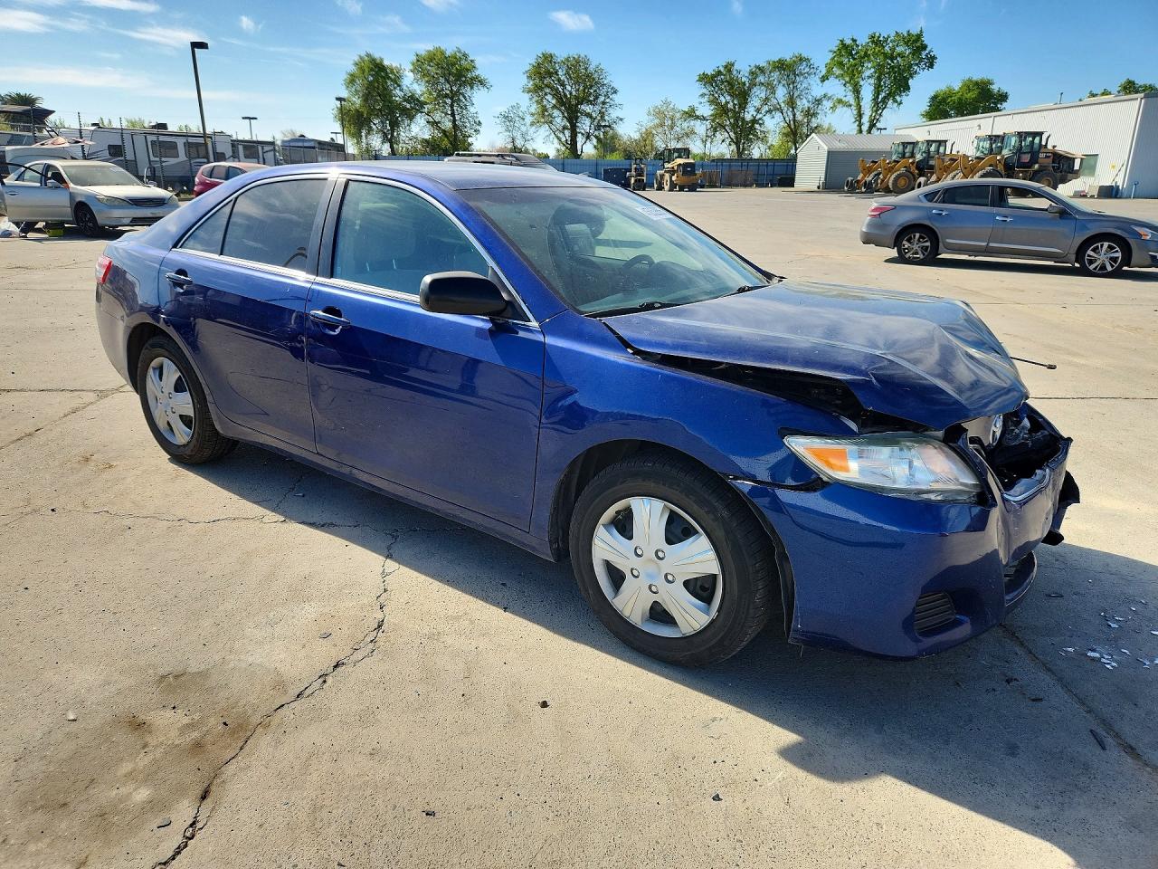 2011 TOYOTA CAMRY