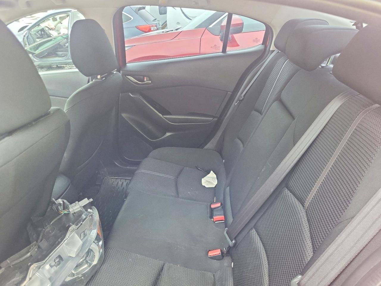 2018 MAZDA 3