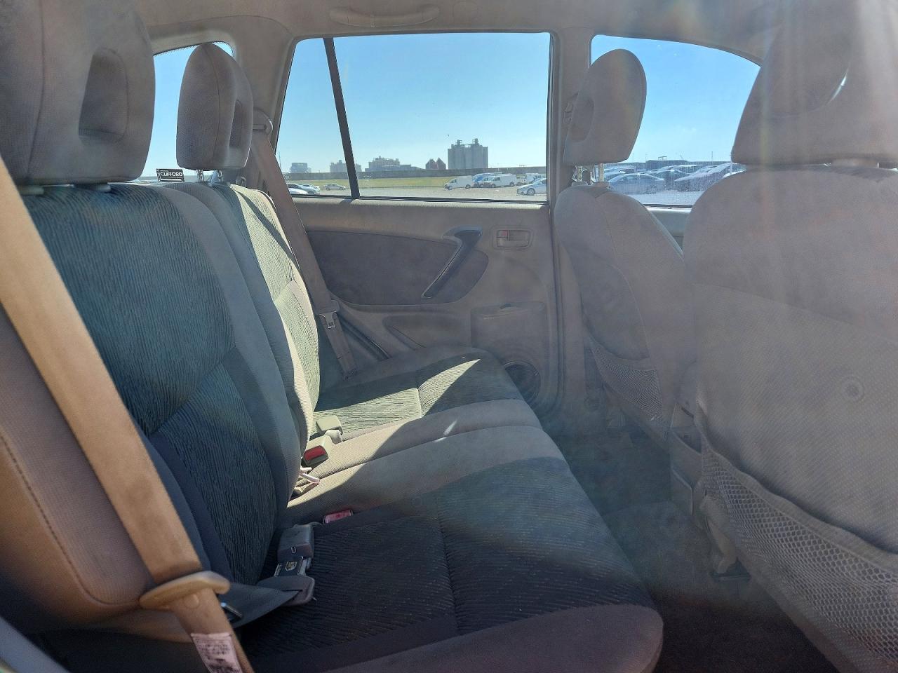 2001 TOYOTA RAV4