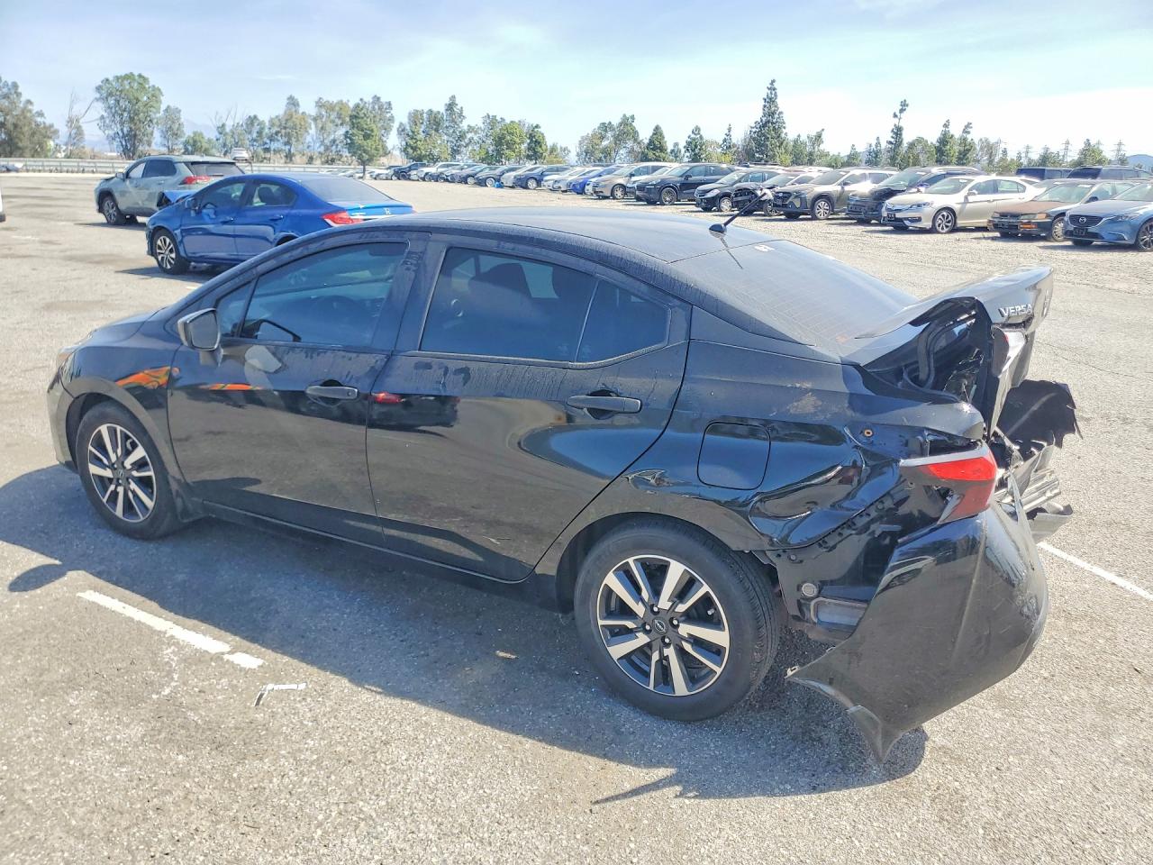 2024 NISSAN VERSA