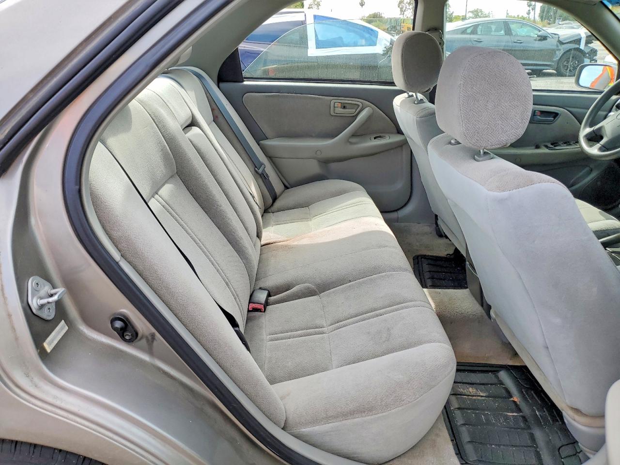 2000 TOYOTA CAMRY