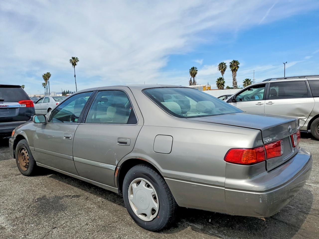 2000 TOYOTA CAMRY