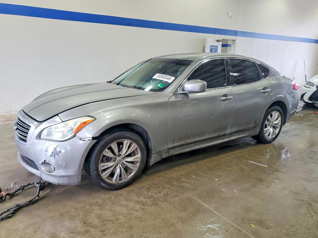 2011 INFINITI M37