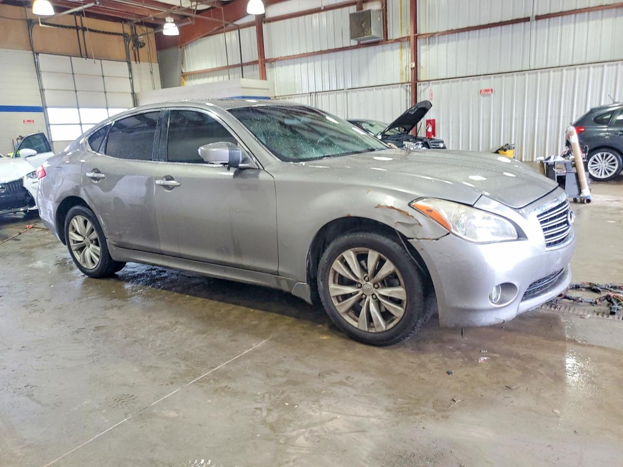 2011 INFINITI M37