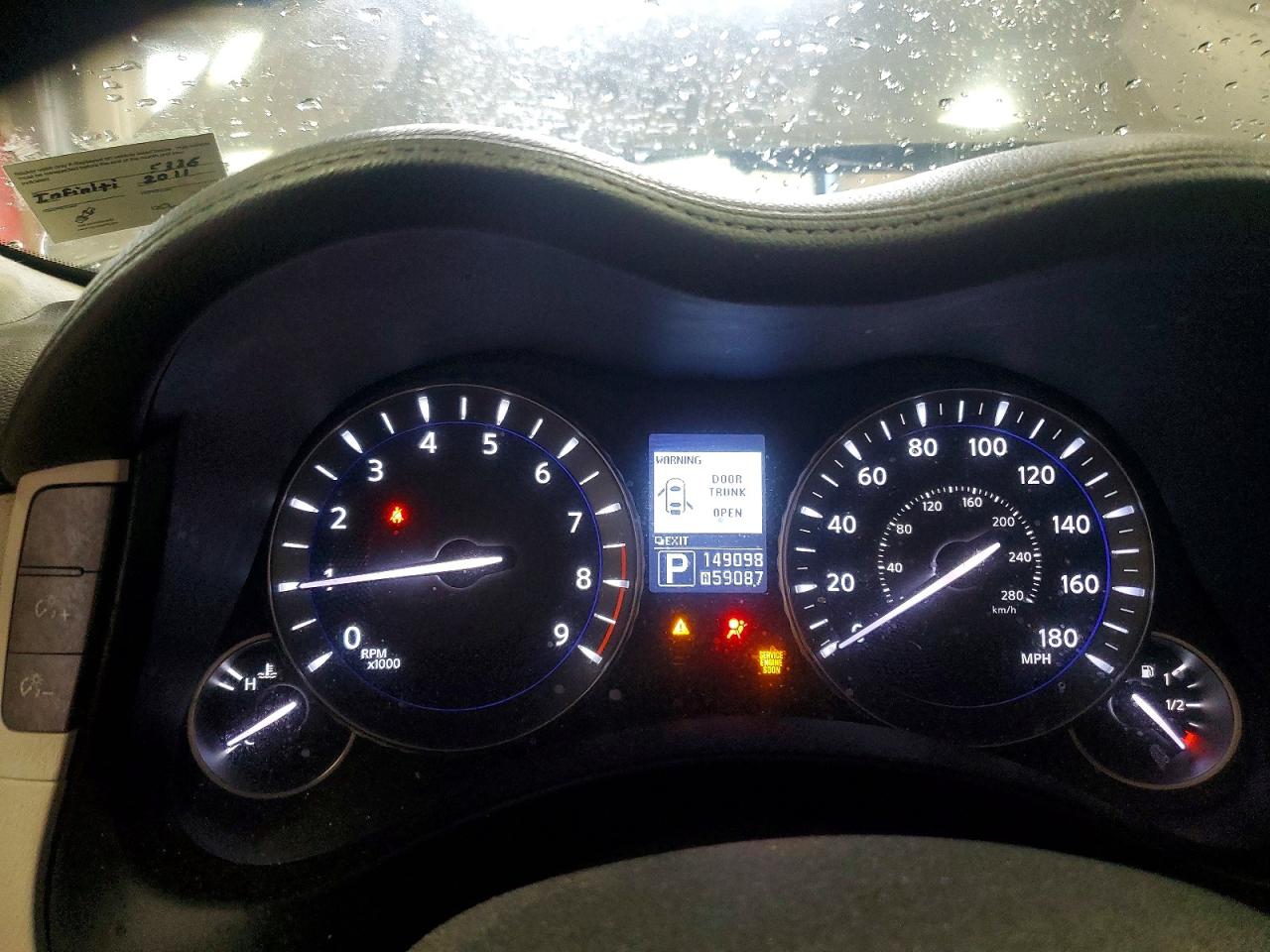 2011 INFINITI M37