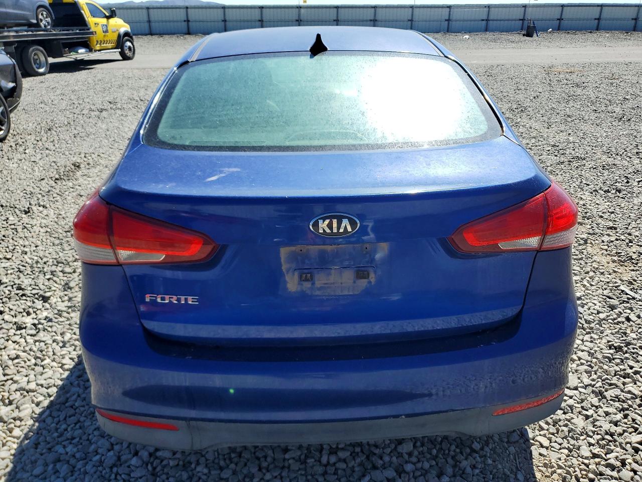 2017 KIA FORTE