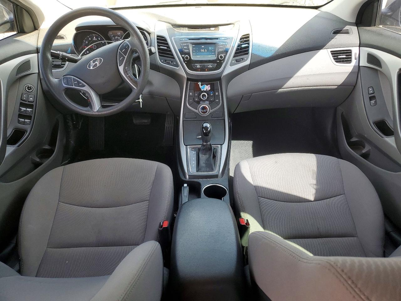 2016 HYUNDAI ELANTRA