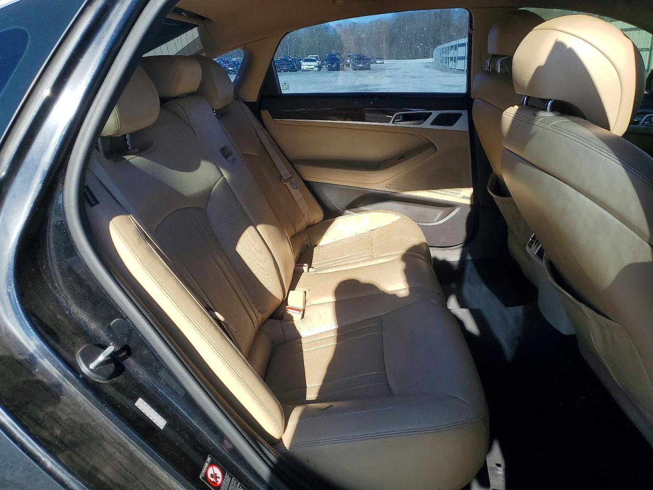 2015 HYUNDAI GENESIS