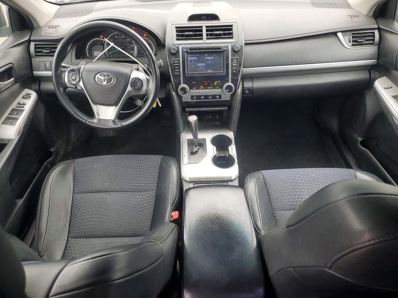 2014 TOYOTA CAMRY