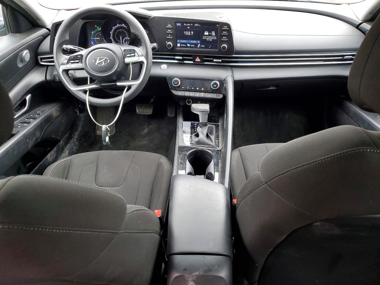 2022 HYUNDAI ELANTRA