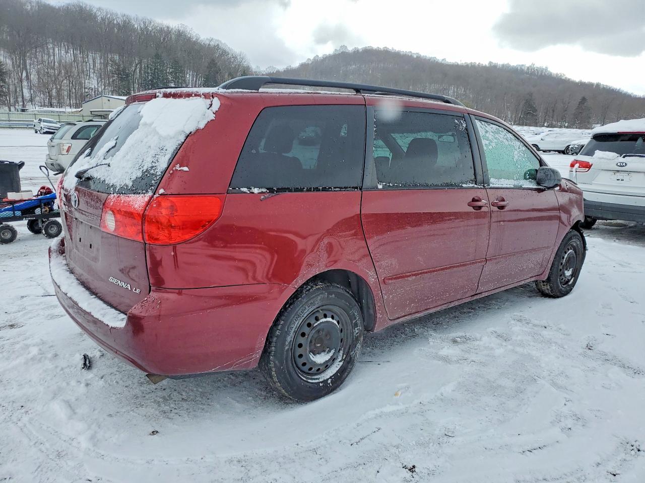 2010 TOYOTA SIENNA
