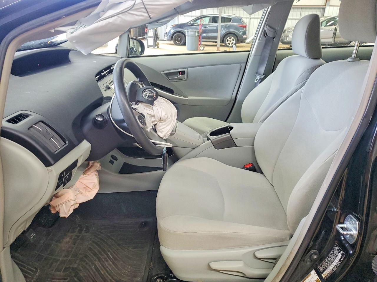 2015 TOYOTA PRIUS