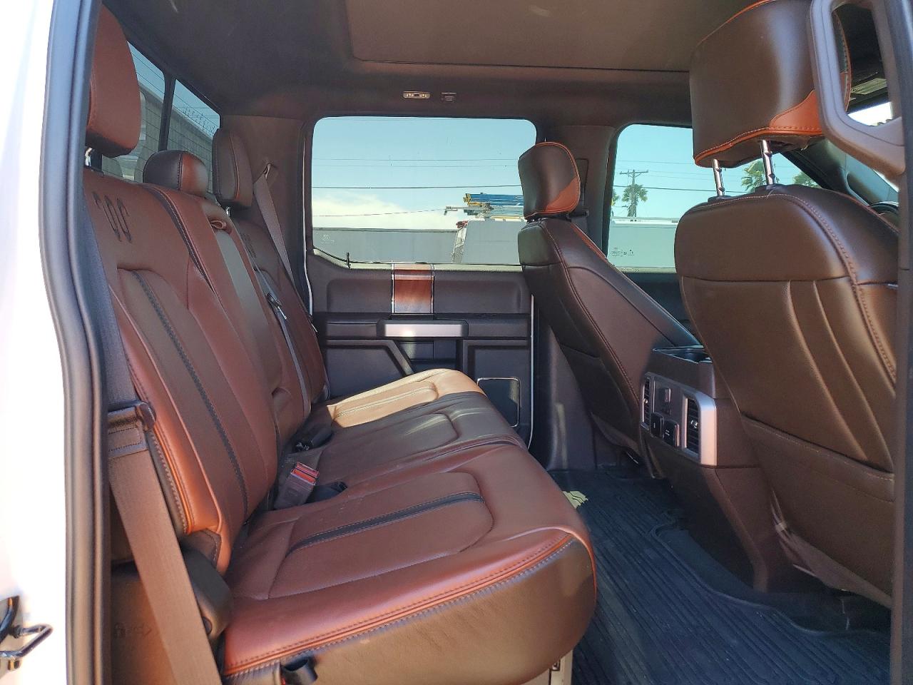 2022 FORD F350