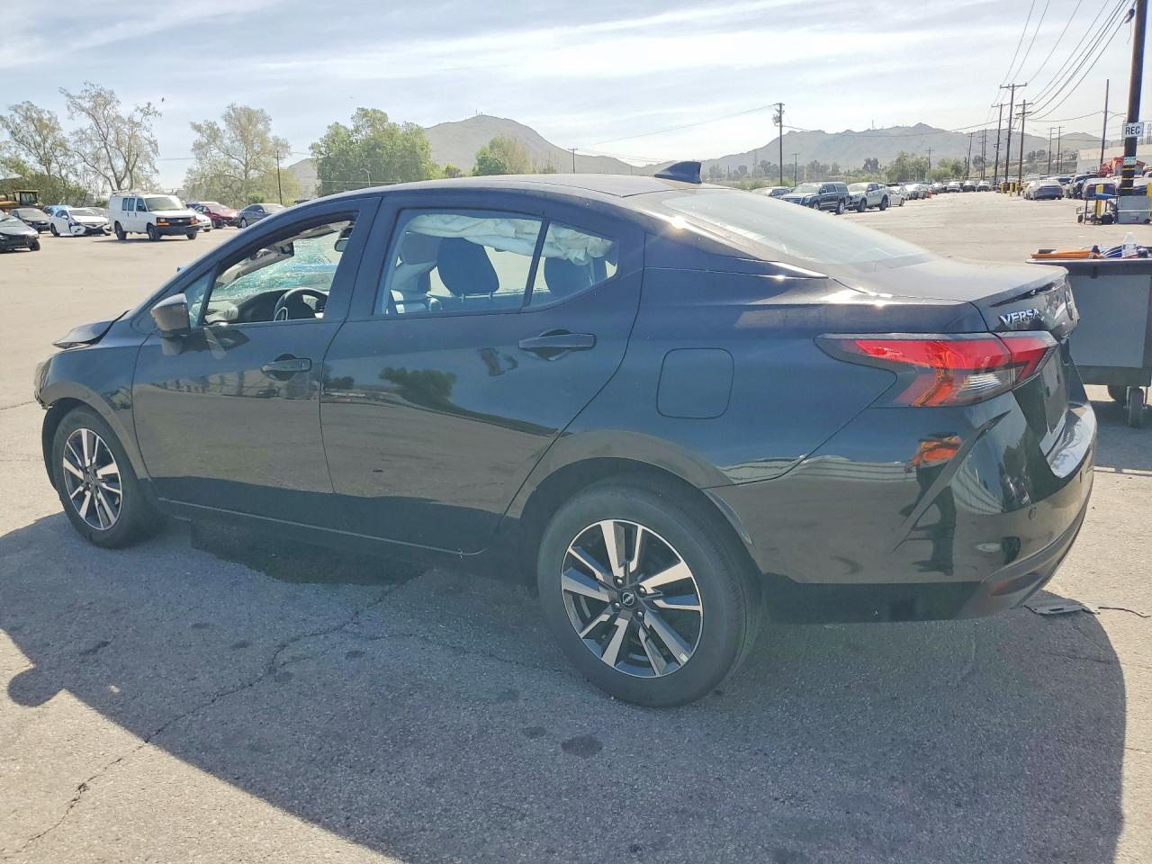 2025 NISSAN VERSA