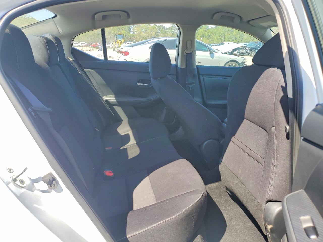 2022 NISSAN SENTRA