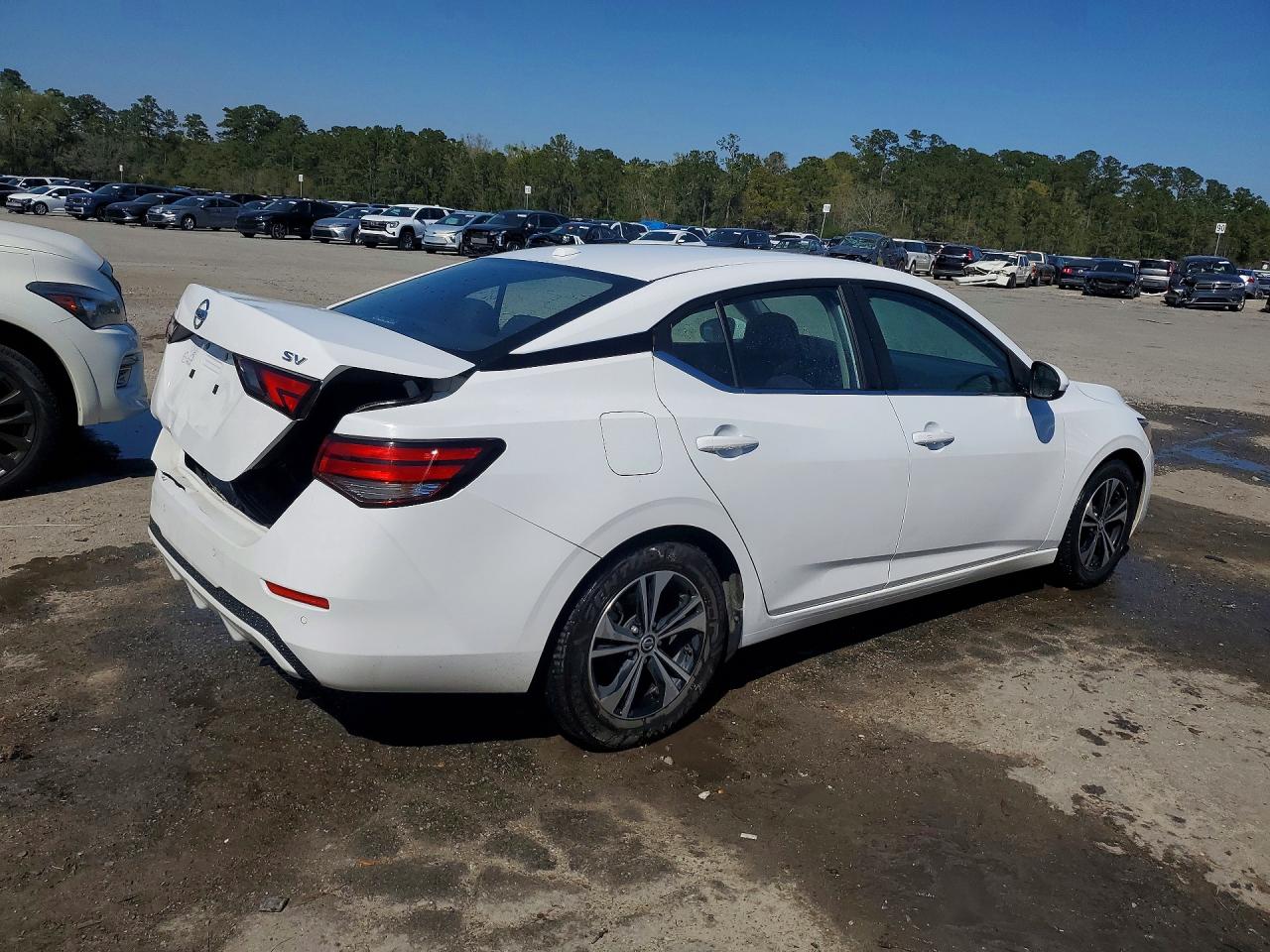 2022 NISSAN SENTRA