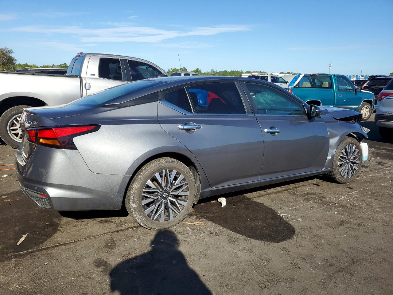 2023 NISSAN ALTIMA