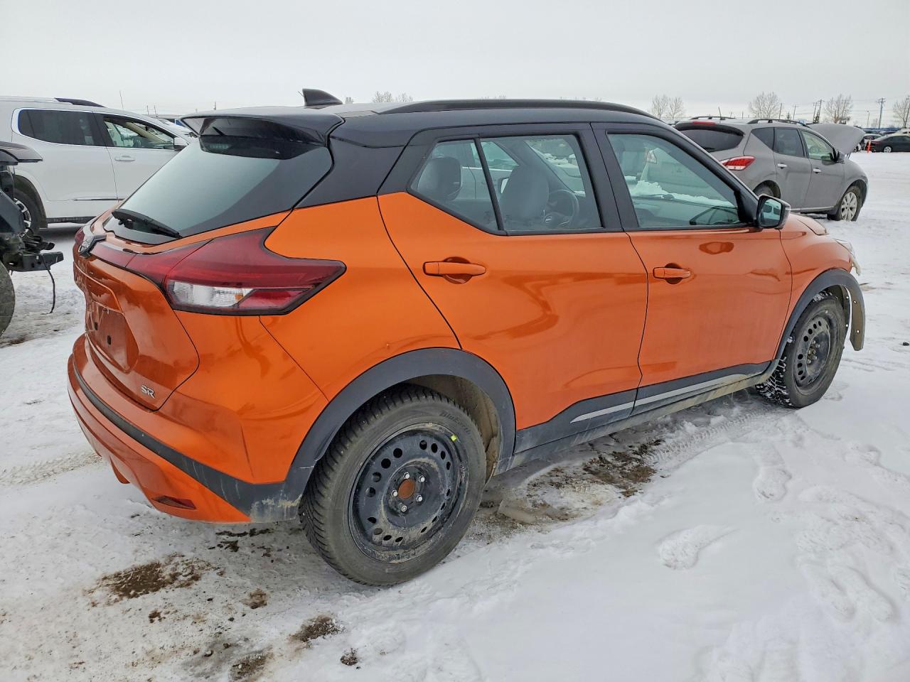2022 NISSAN KICKS
