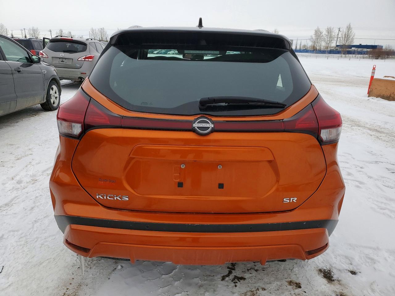 2022 NISSAN KICKS
