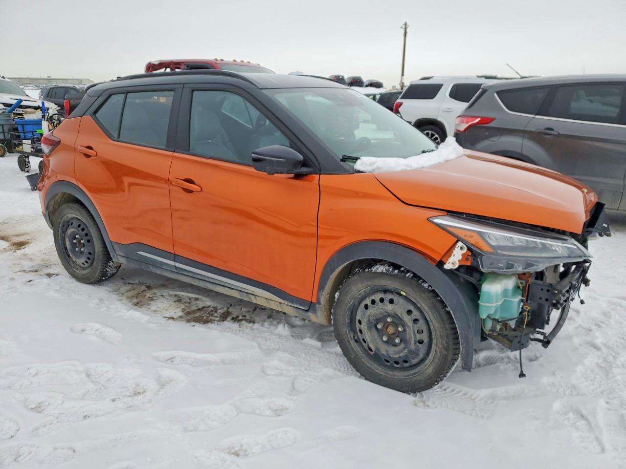 2022 NISSAN KICKS