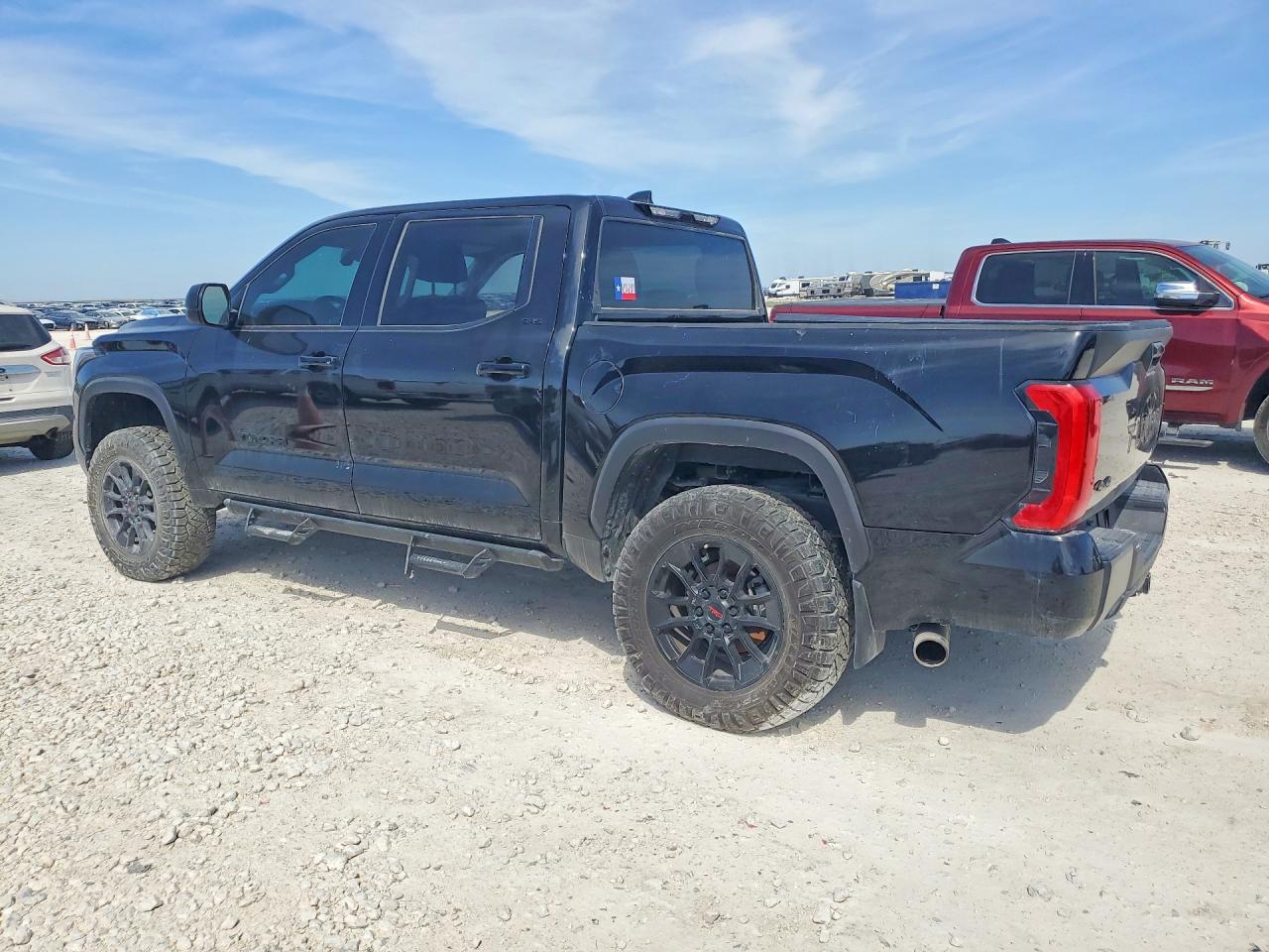2024 TOYOTA TUNDRA