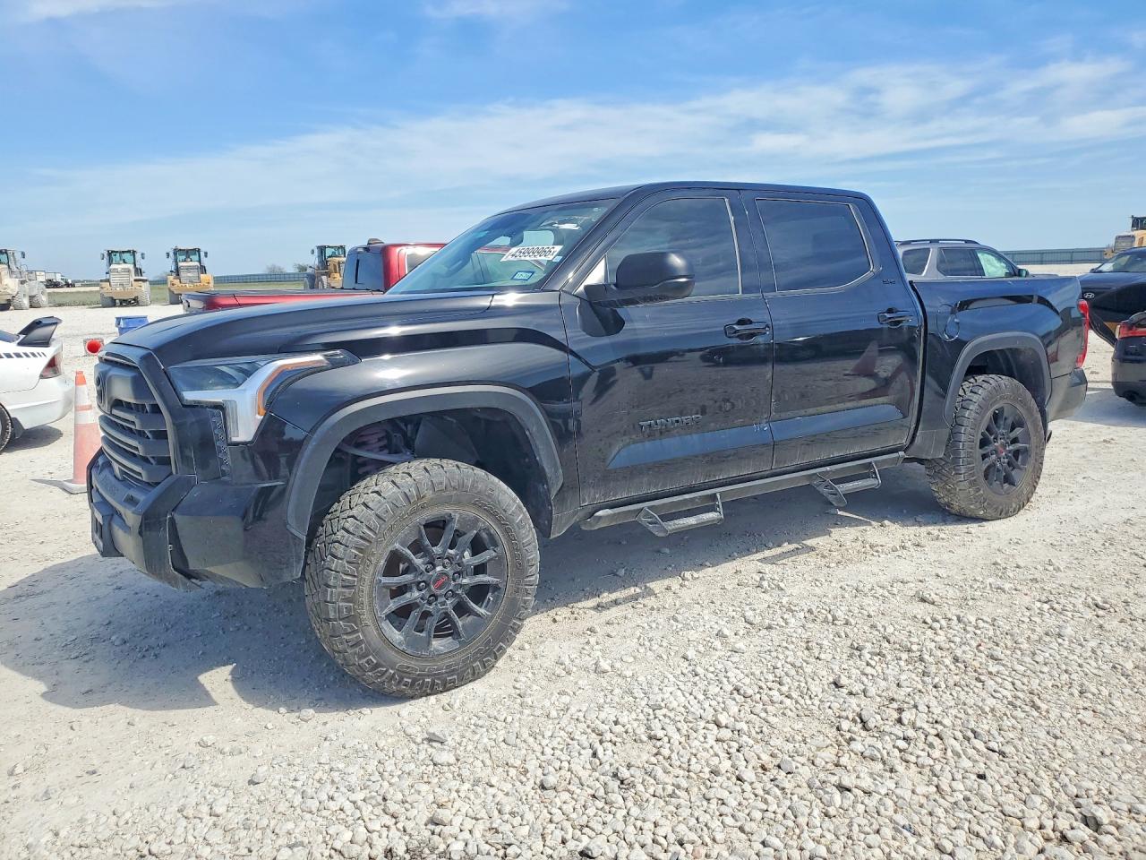 2024 TOYOTA TUNDRA