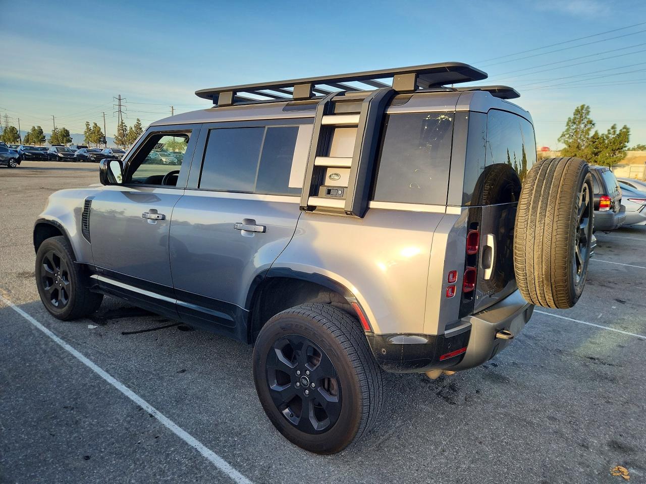 2021 LAND ROVER DEFENDER