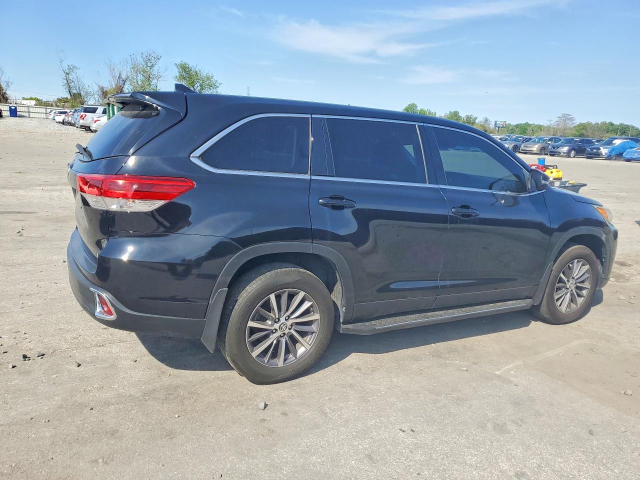 2019 TOYOTA HIGHLANDER