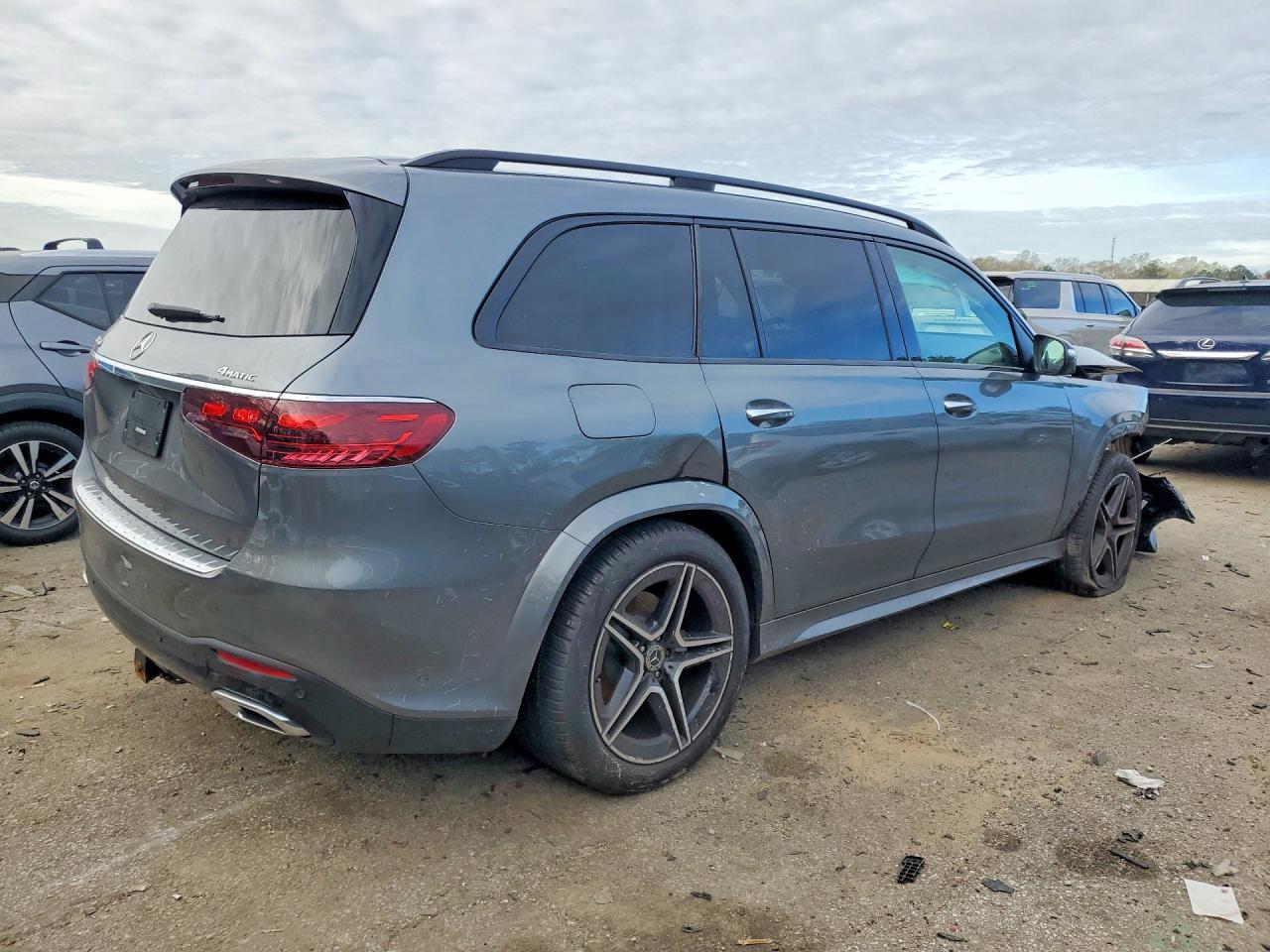 2025 MERCEDES-BENZ GLS-CLASS