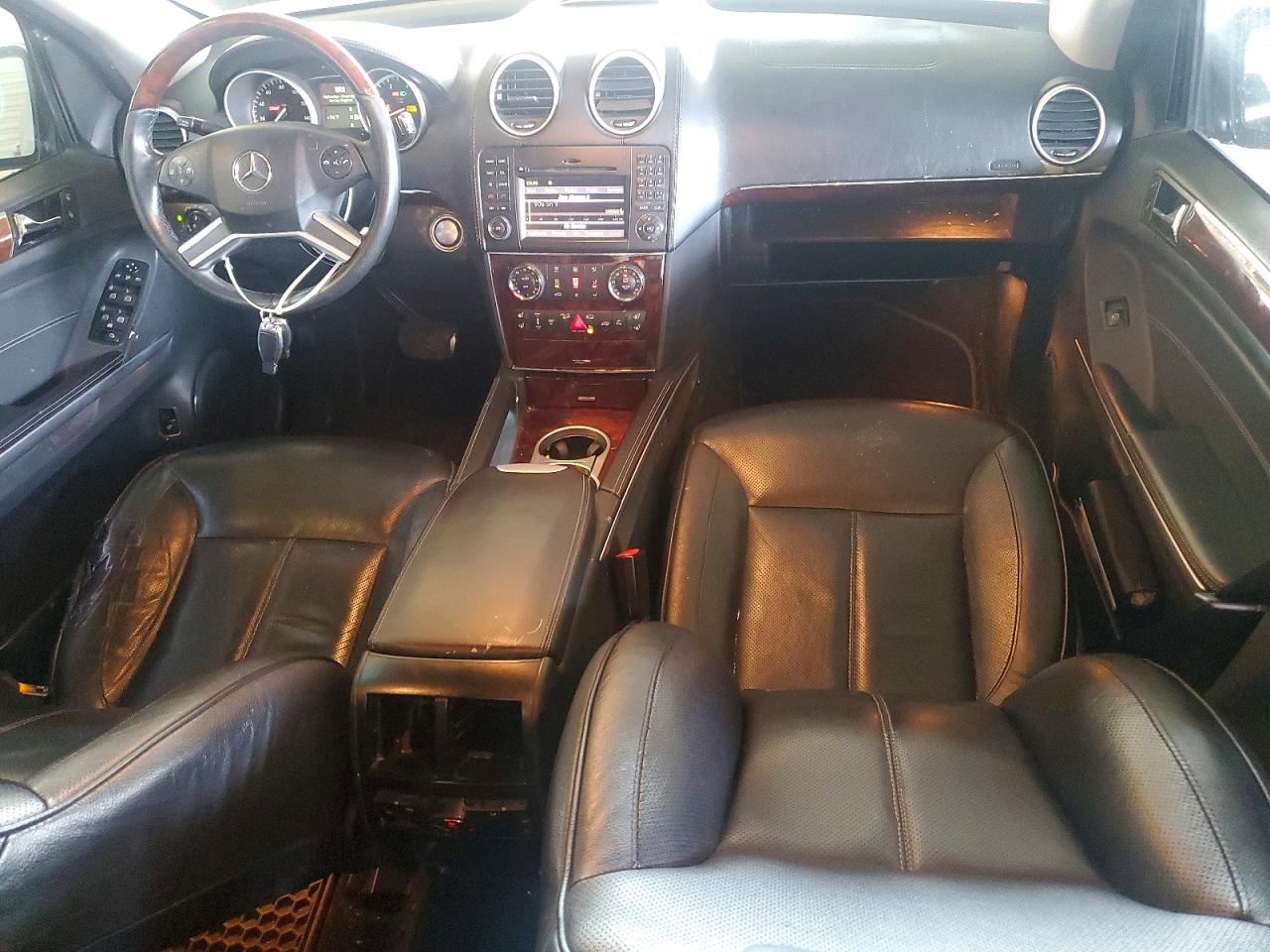 2010 MERCEDES-BENZ GL 550 4MA