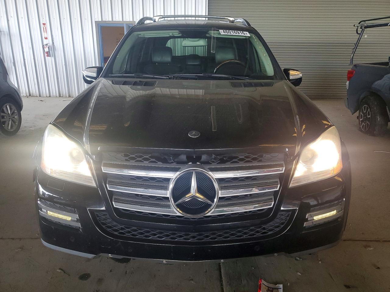 2010 MERCEDES-BENZ GL 550 4MA