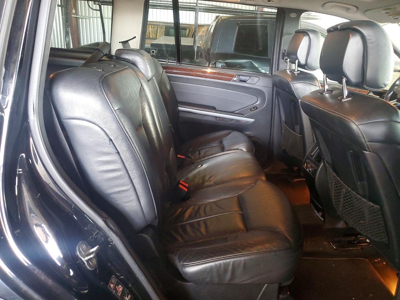 2010 MERCEDES-BENZ GL 550 4MA