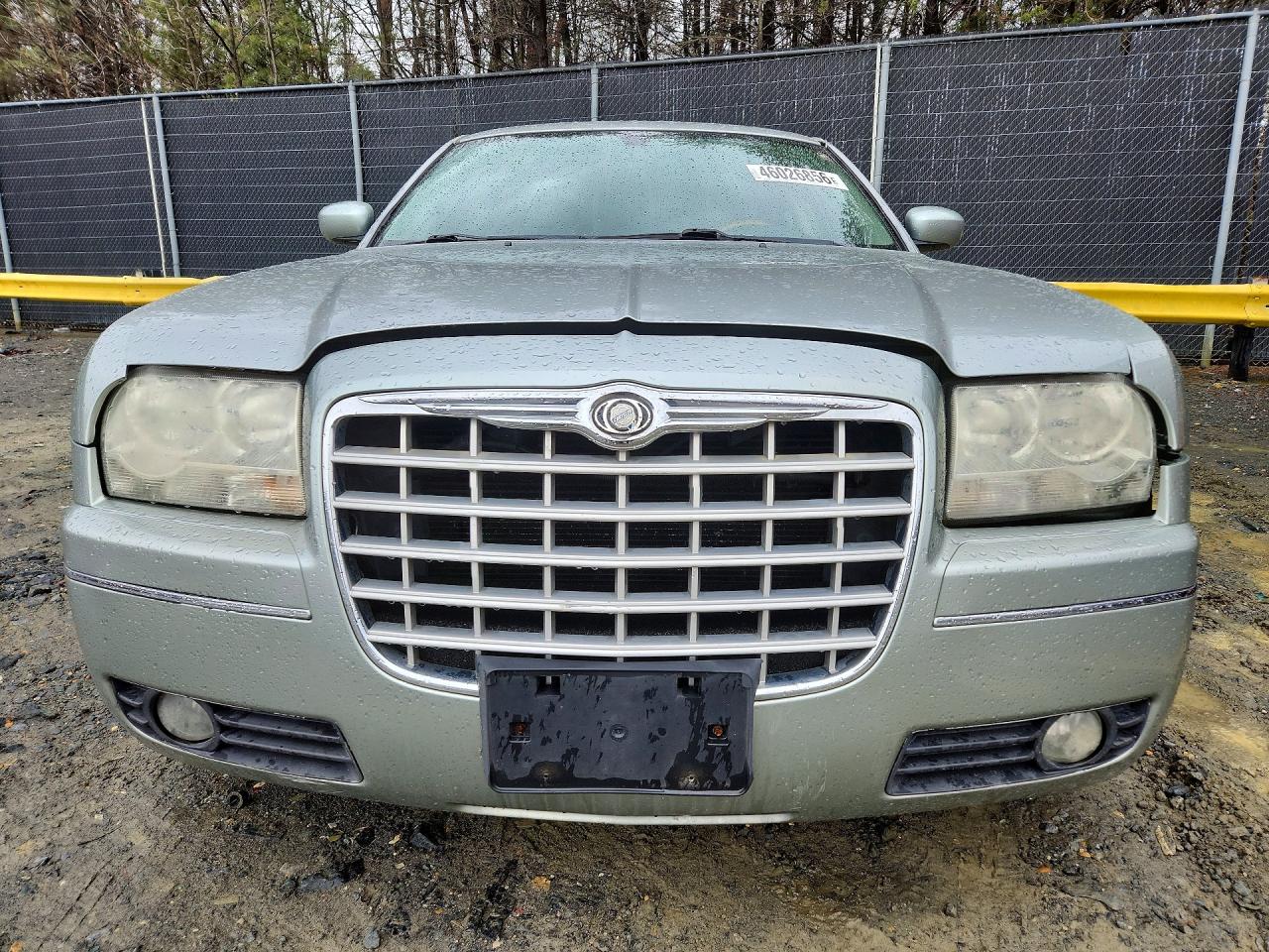 2005 CHRYSLER 300