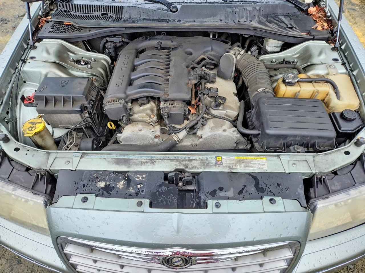 2005 CHRYSLER 300